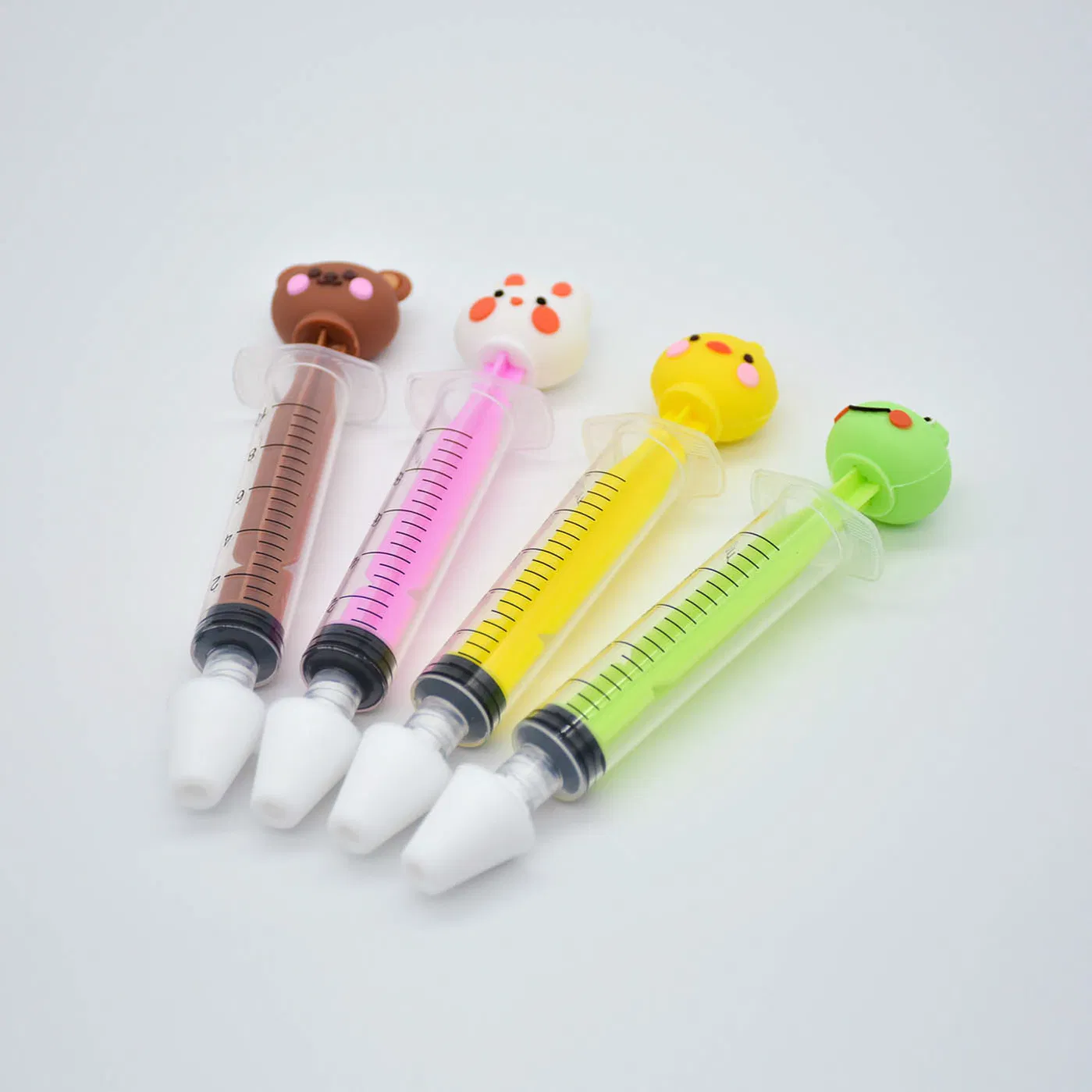 Cute Animals Design Baby Nose Clean Nasal Syringe Sprayer with CE