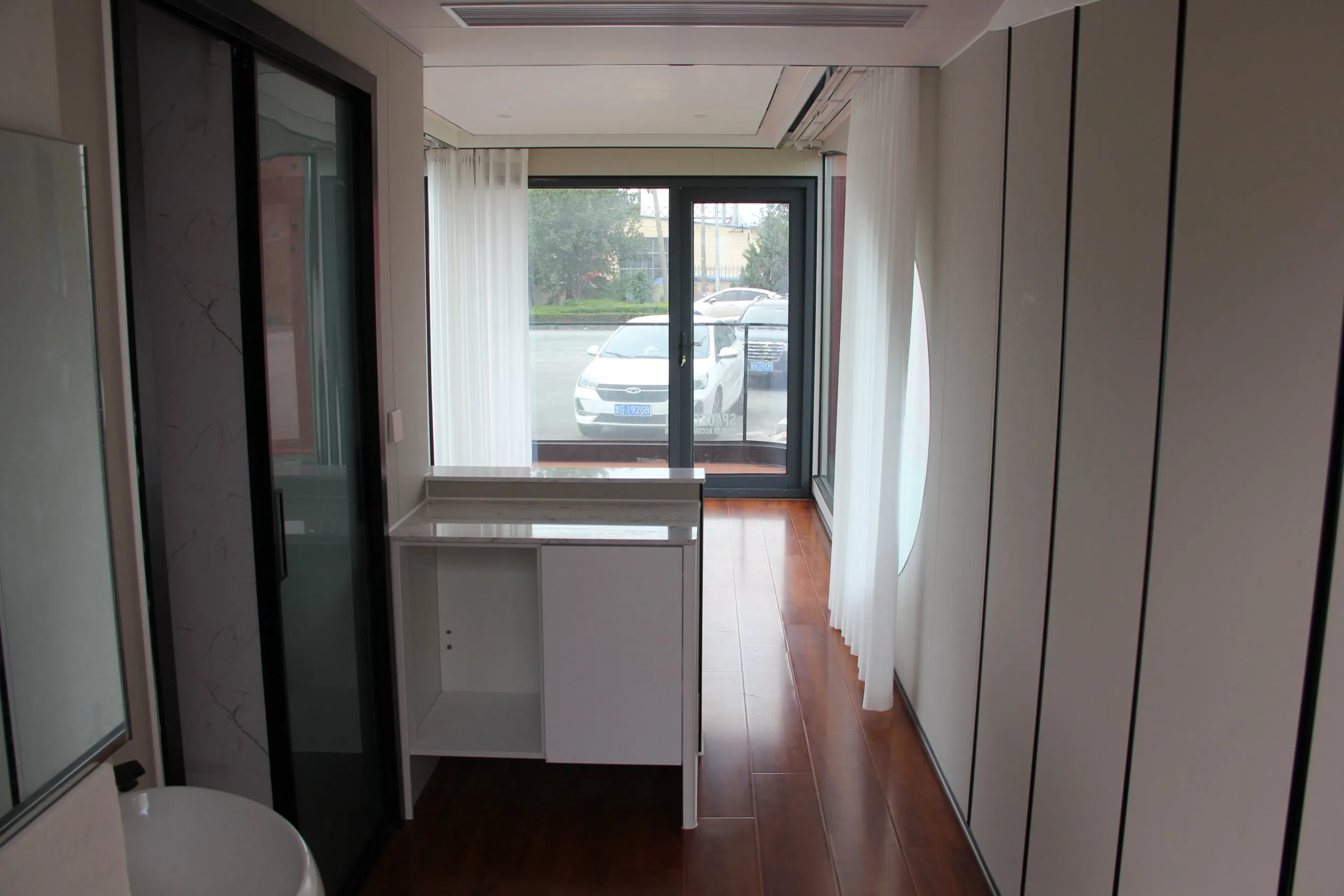 China Capsule House Outdoor Modern Popular Modern Prefab Vessels Tiny House