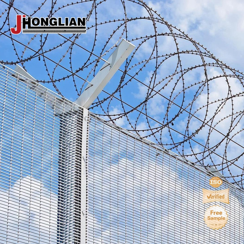 Premium PVC Dipped Outdoor Welded Mesh Fence Low Maintenance 358 Security