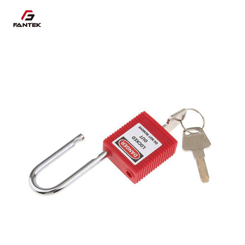 Versatile Industrial Padlock for Risk Mitigation and Safety Compliance