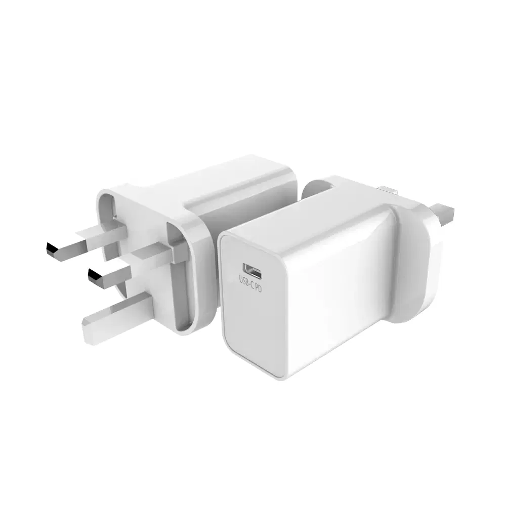 Зарядное устройство USB 5V/9V/12V с UK-вилкой