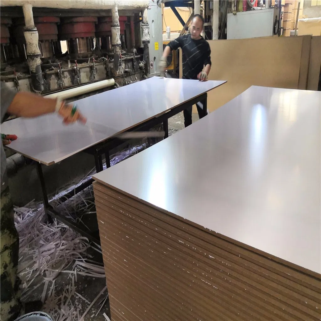 E0 E1 3mm Medium Density Fiberboard High Gloss UV / HDF / HPL Melamine Laminated Particle Board Raw Plain MDF for Interior Decoration