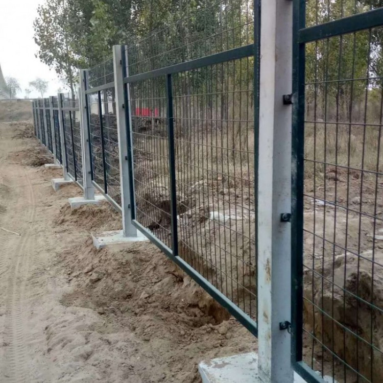 Professional Metal Mesh Column Concrete Molds for Engineering Construction