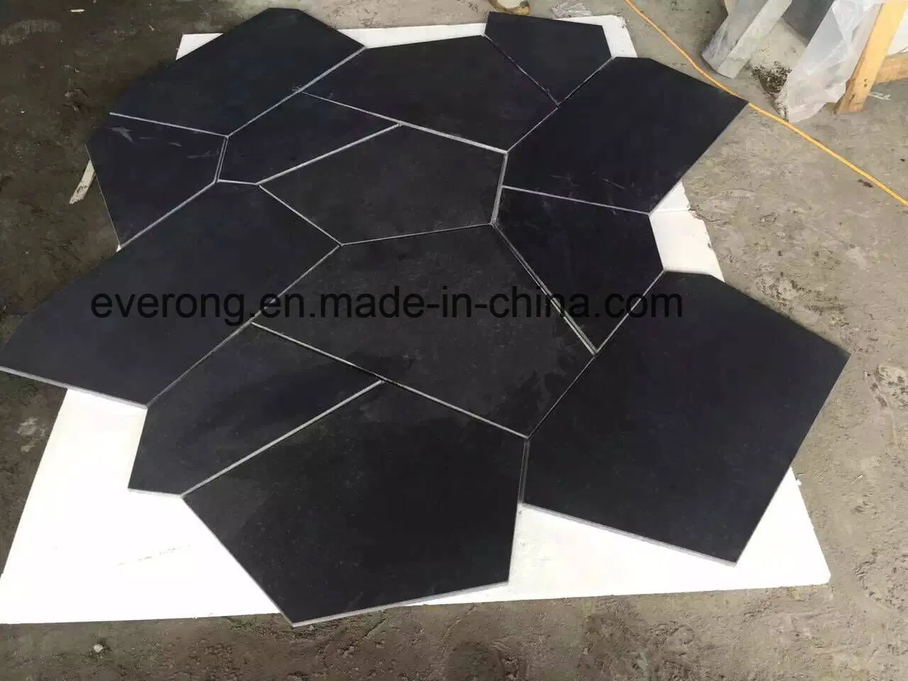 Grey/Black Lava Stone Tiles for Wall Decoration and Flooring