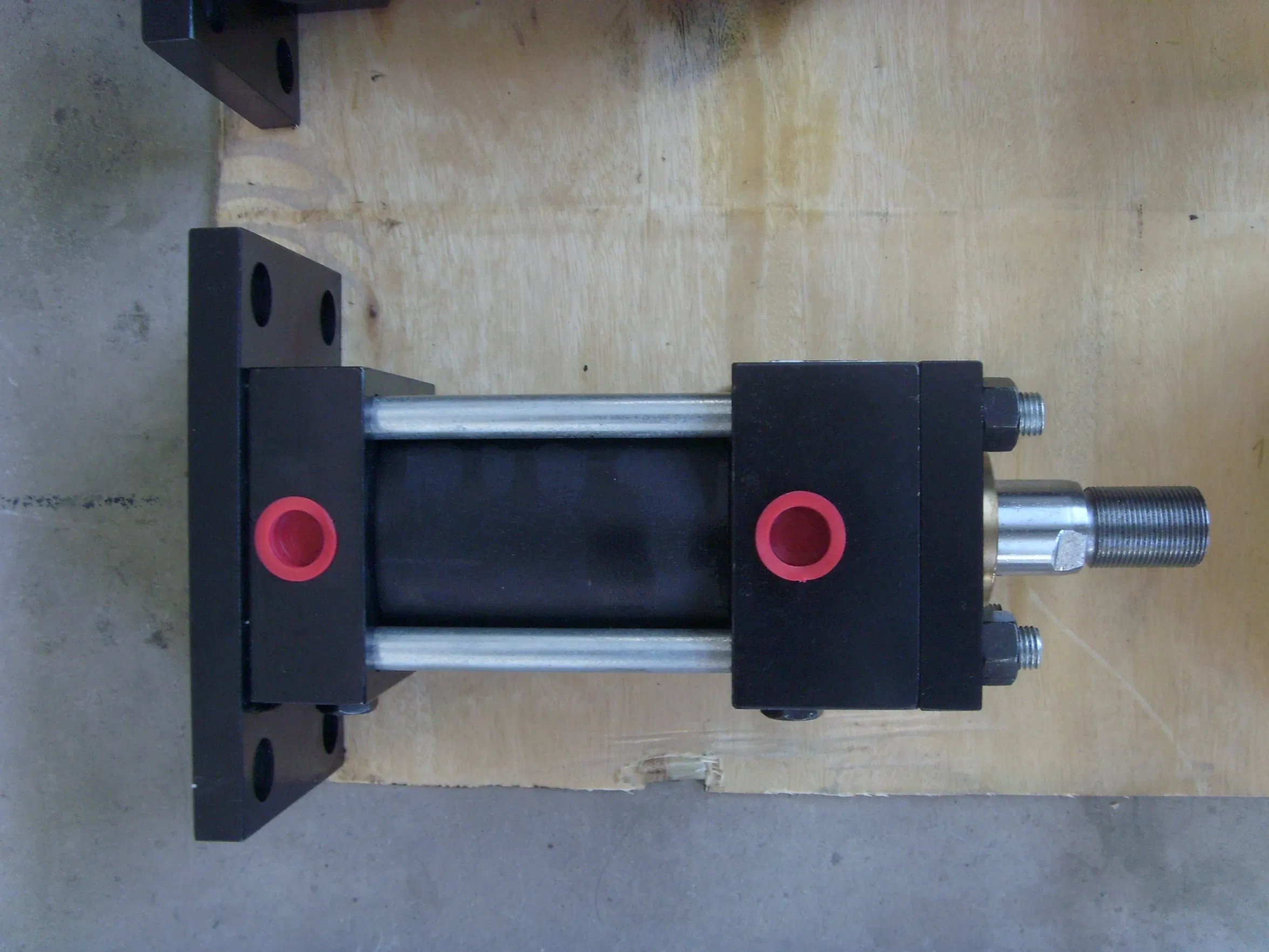 Гидроцилиндр YG2 32-250мм двухстороннего действия