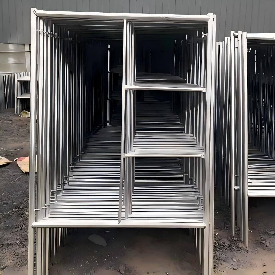 Galvanized & Powder Coated Scaffold Frames for Masonry