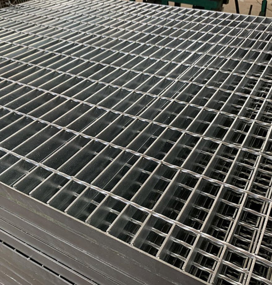 Customizable Anti-Slip Steel Grating Stair Treads for Safe Access