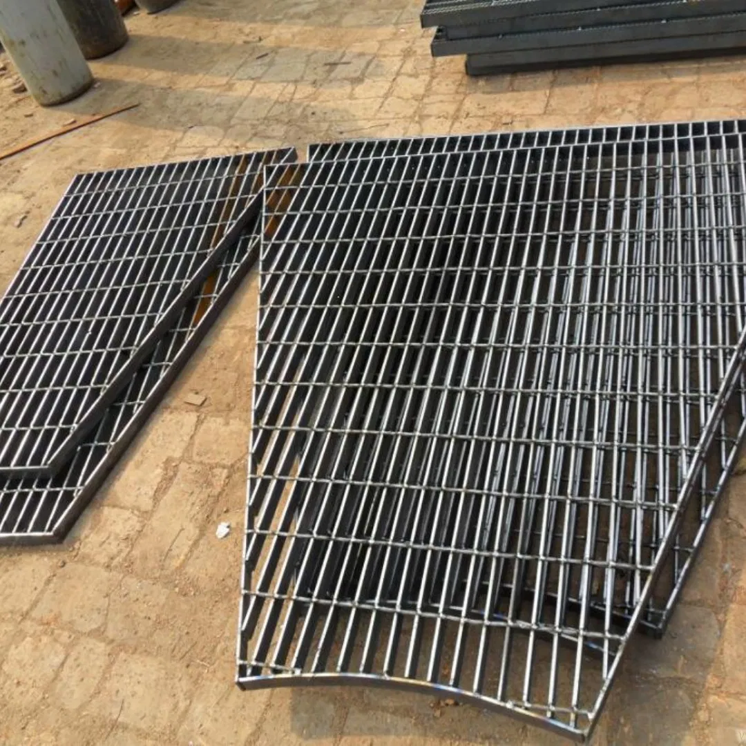 Alkali-Resistant Stainless Steel Drain Grate for Road Garage Swimming Pool Steel Structure Coal Shed Grid Cover
