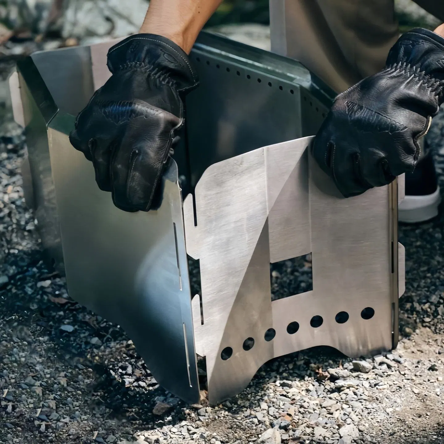 Fire Pit Portable Charcoal Fire Pit for Backyard Barbecue and Camping