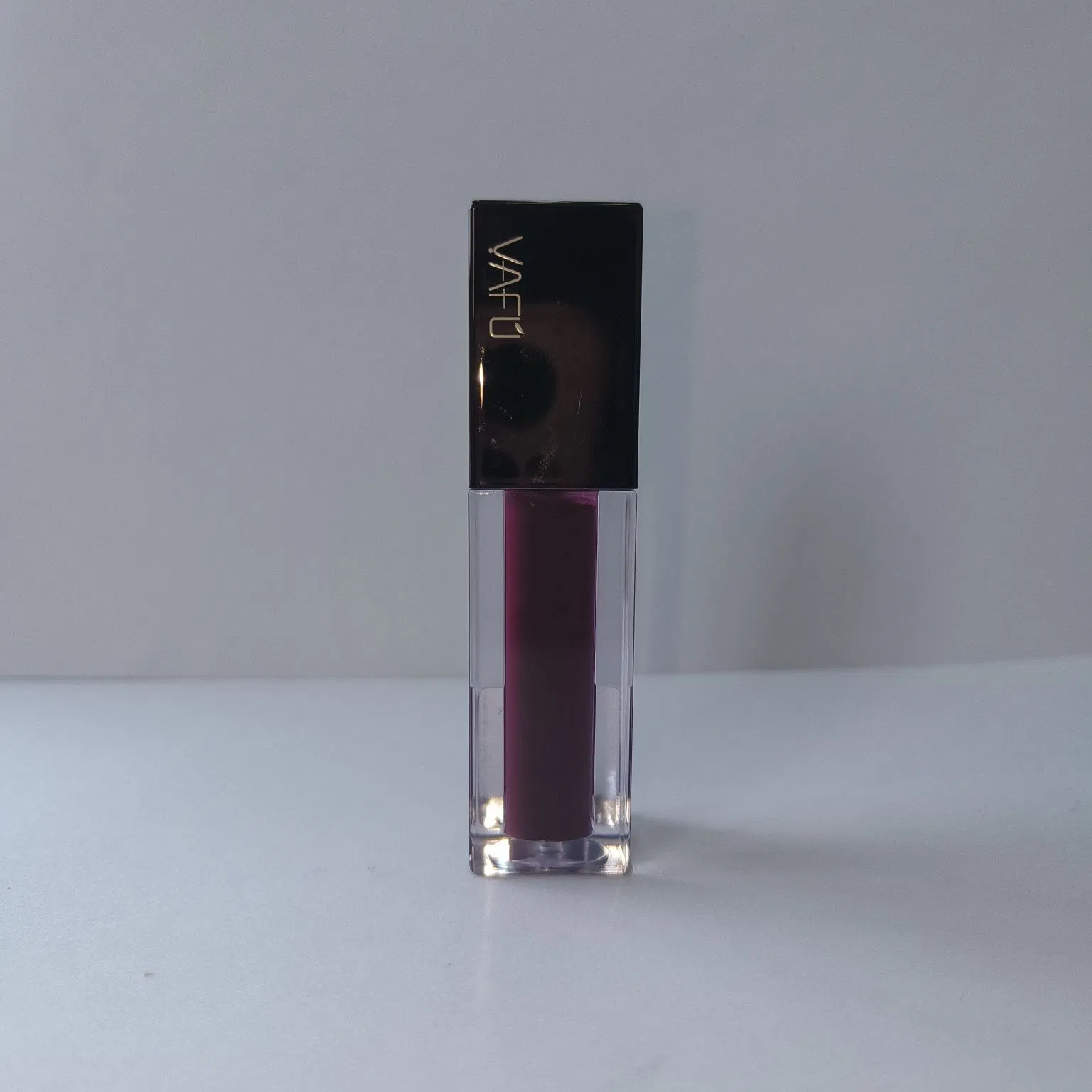 Herbal Lip Gloss for Ultimate Hydration and Radiant Shine