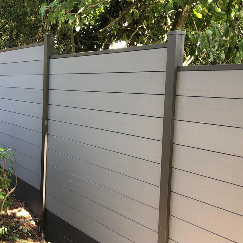 Beautiful Garden Fences Wooden Fence Wood-Plastic Composite Environmental Building Material