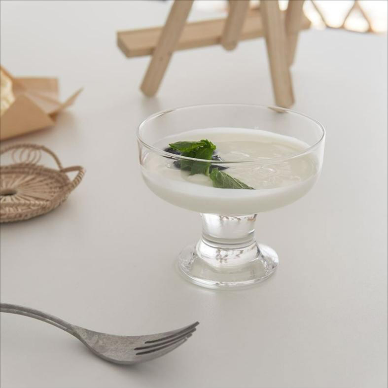 Прозрачная стеклянная пиала для мороженого и десертов