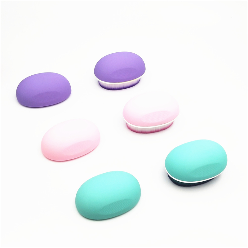 Portable Egg Shape Oval Cosmetic Foundation Brush with Cap for Make up