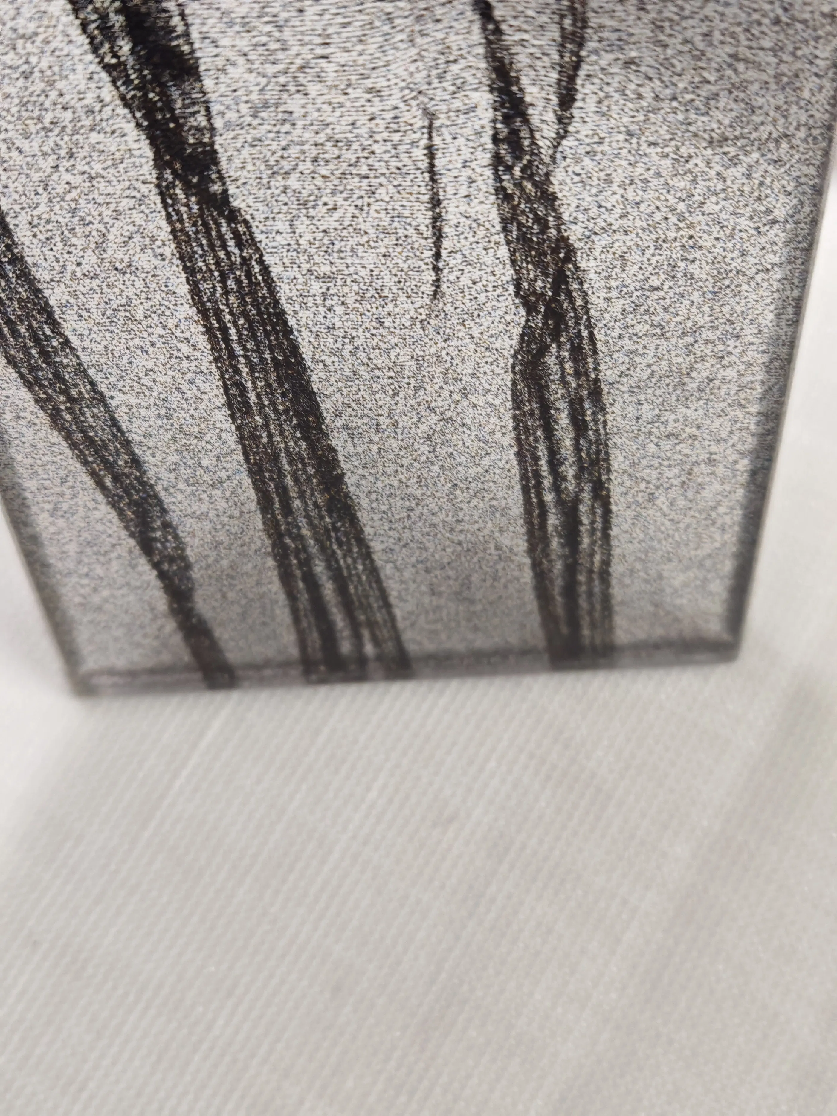 Stylish Artistic Glass Panels for Chic Modern Home Decor