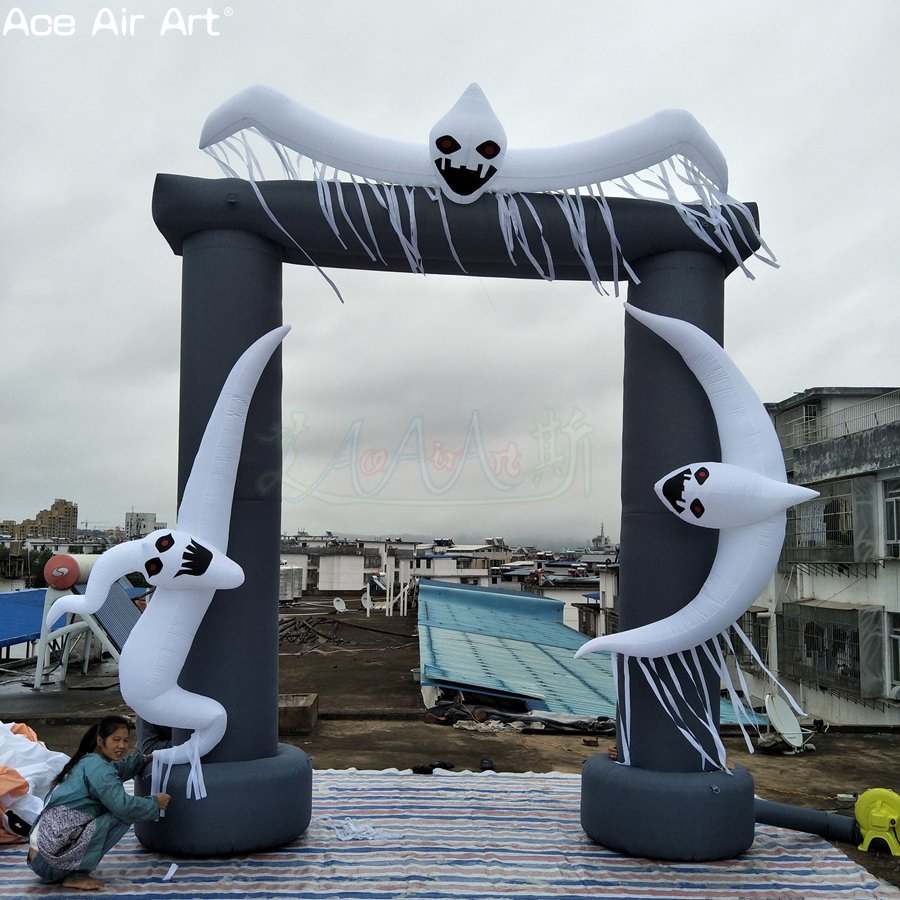 Giant Inflatable Halloween Arch with Ghosts Decoration Halloween Black Entrance Arch