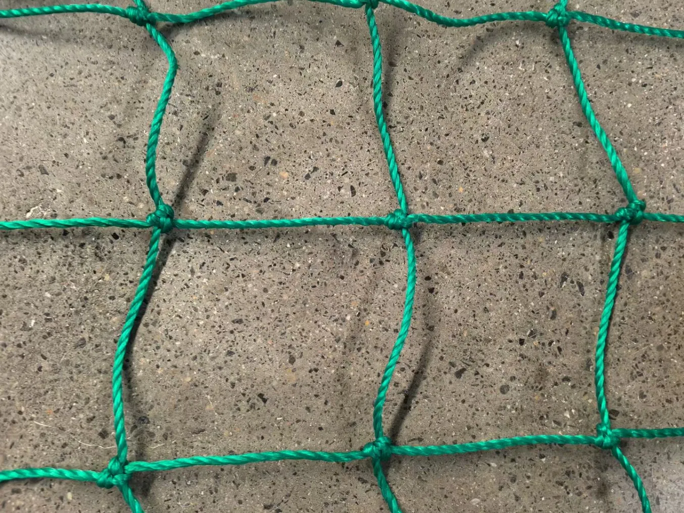 40 mm Mesh PE Knotted Sports Field Barrier Netting for Tennis Court