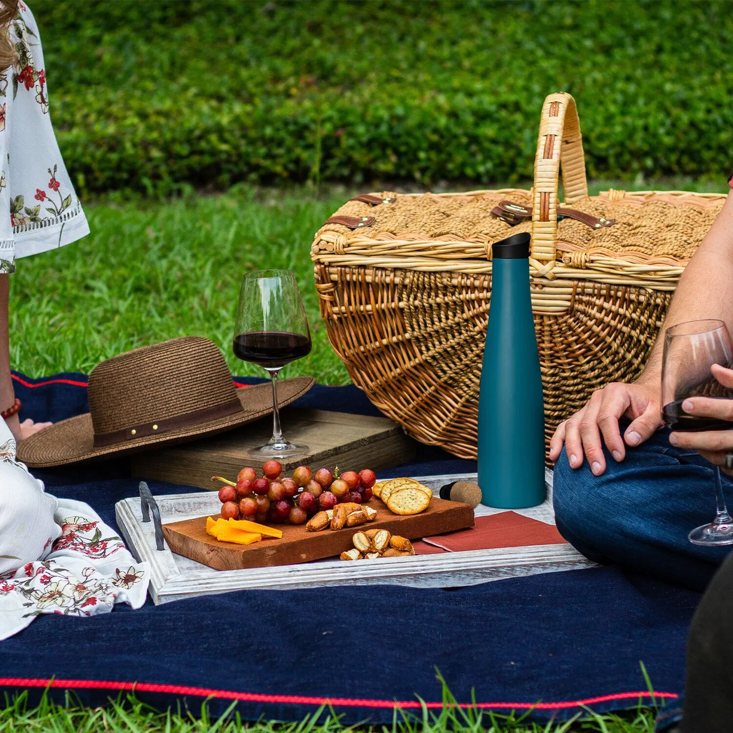 Temperature Keeping Drinking Liquid Genuine Taste Insulated Red Wine Bottle