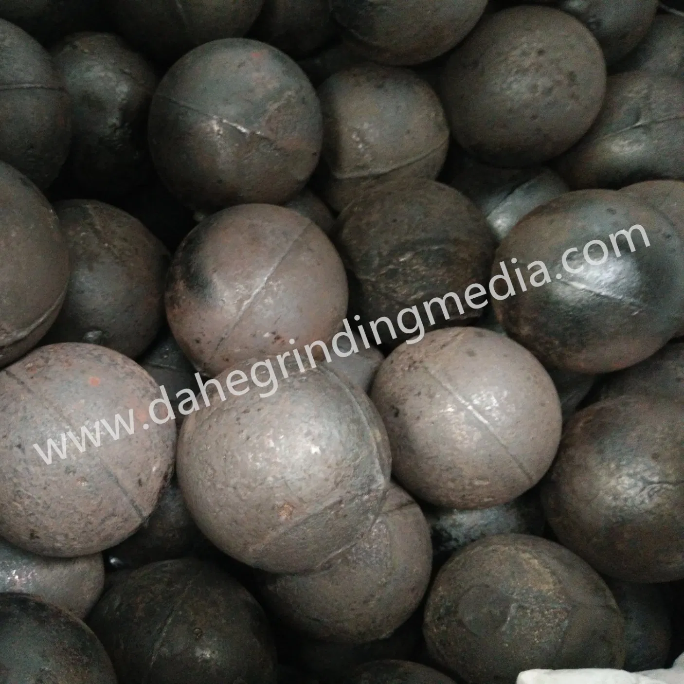 Supply High Chrome Casted Steel Grinding Media Ball