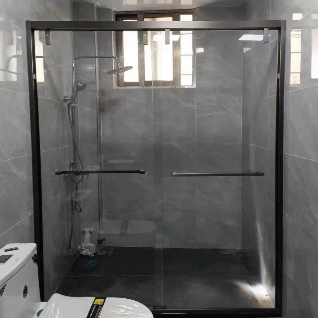 17. OEM/ODM Aluminum Shower Heavy Duty Sliding Glass Door Partition Screen From China Factory Bulk Wholesale Pricing
