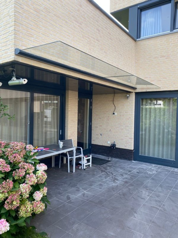 Flat Shape Cantilever Glass Canopies