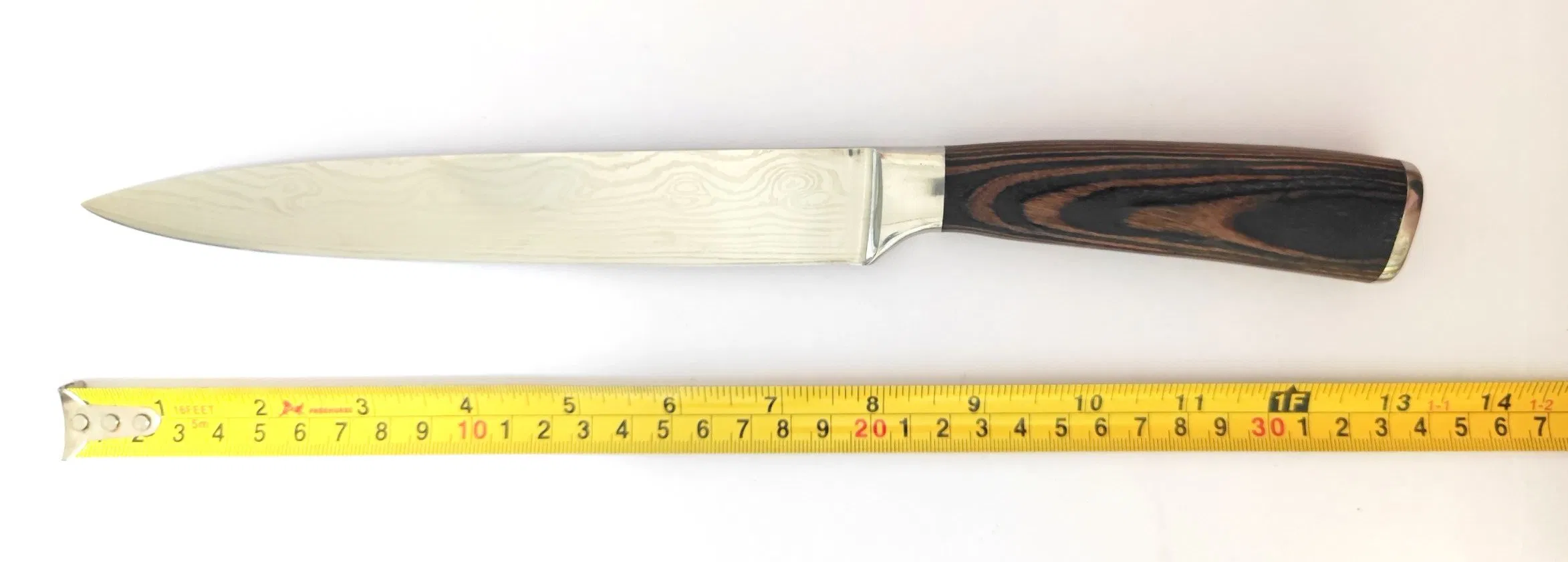 Профессиональный кухонный нож из дамасской стали