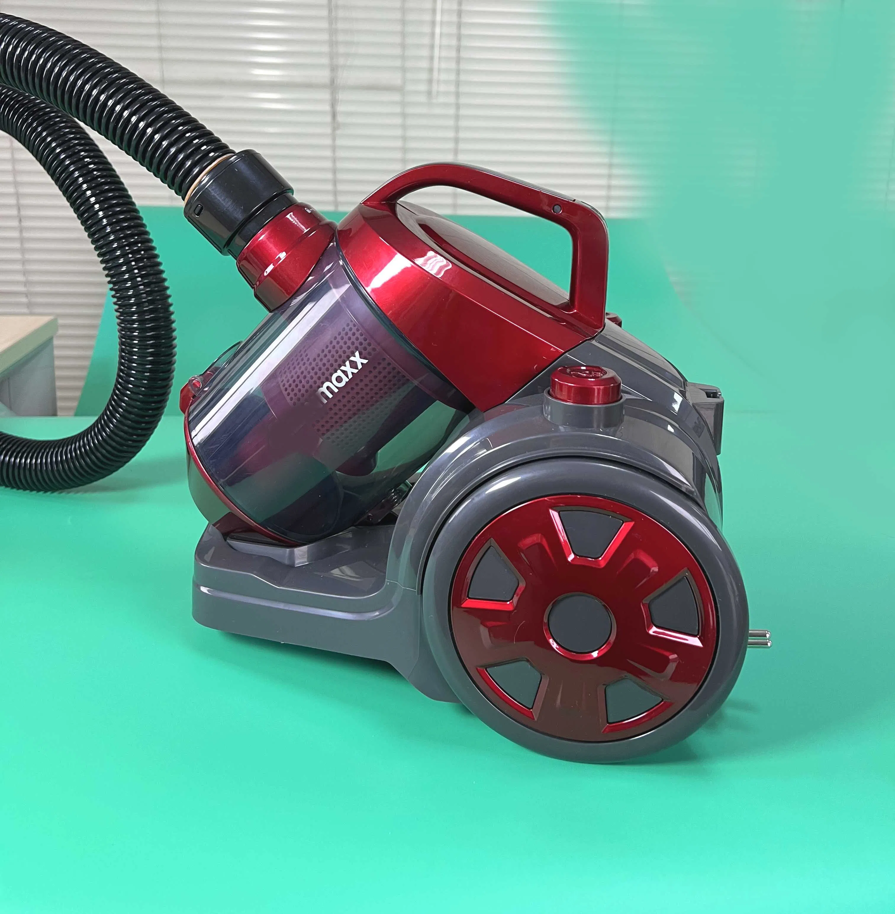 Europe Type Househeld Vacuum Cleaner