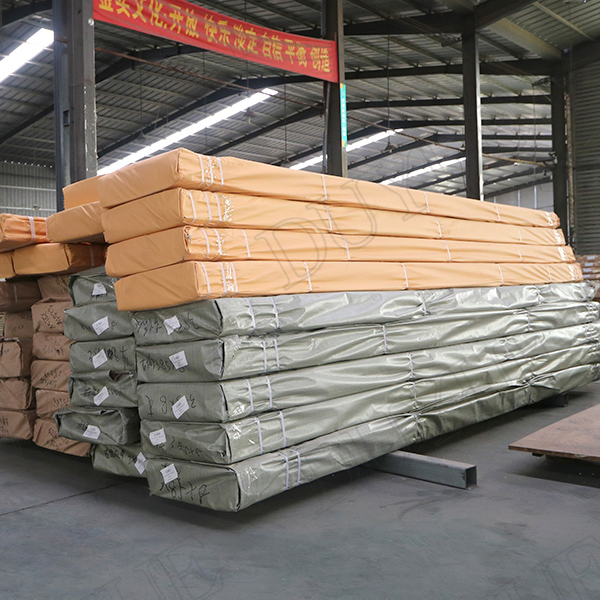 Sandwich Panel PU / Polyurethane / Siding / Polyurethane / Metal Carved Sandwich Panel / Fire Prevention Carved Panel