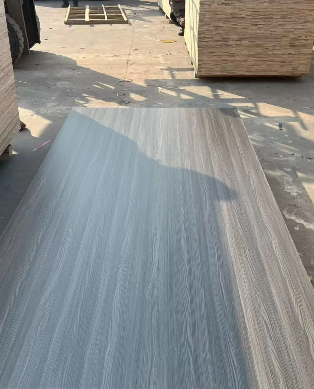 Furniture Grade Full Poplar Core Double Sided Melamine Veneer Laminated Plywood