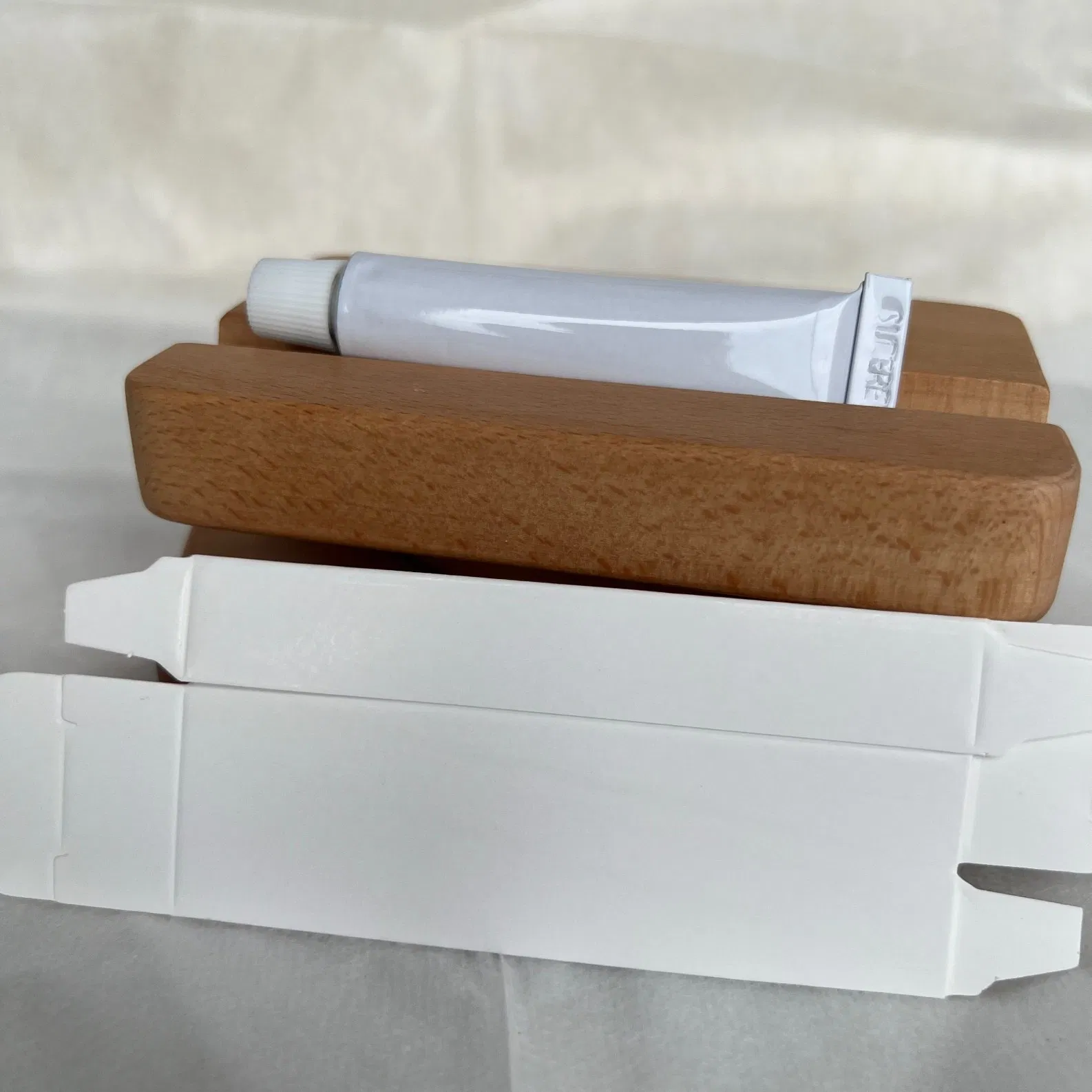 OEM Private Label Custom Logo 10g Tktx White Tube Numbing Anesthetic Cream Ointment Tktx Numb Cream for Tattoo Reduce Pain