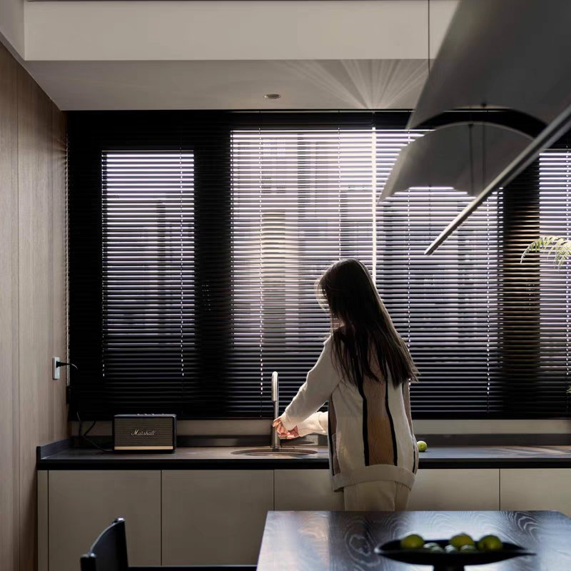 Faux Wood Blinds and Wooden Venetian Blinds Motorized for Windows