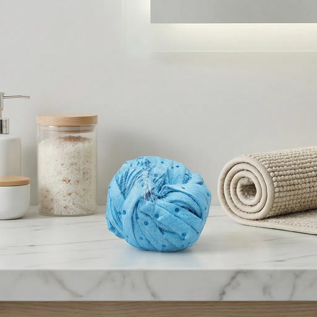 Factory Wholesale Oil Absorbing Decor Balls for Hotel Pool Floating Clean