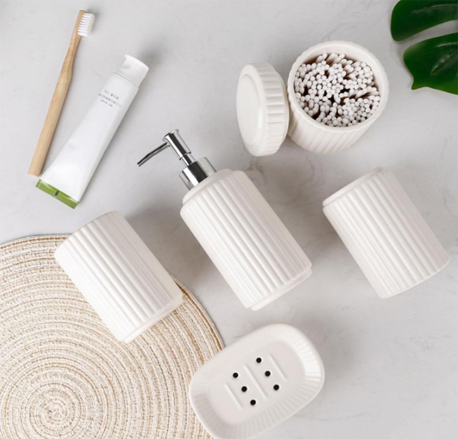 5PCS Classic Design White Ceramic Bathroom Accessory Set