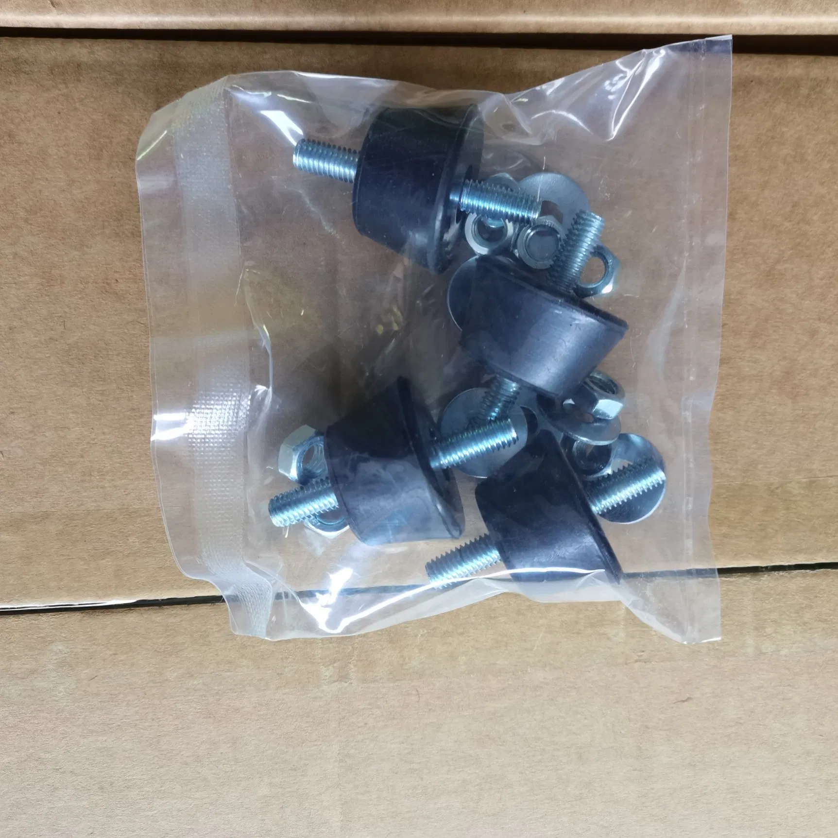 Антивибрационные крепления из натурального каучука для снижения шума