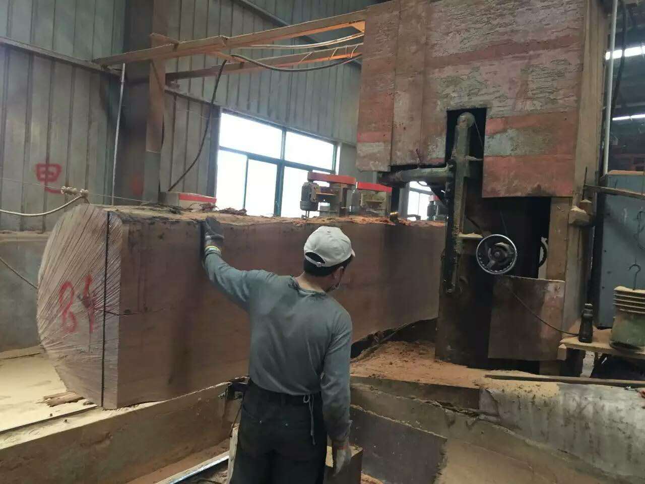 Ленточная пила по дереву универсальная комплект