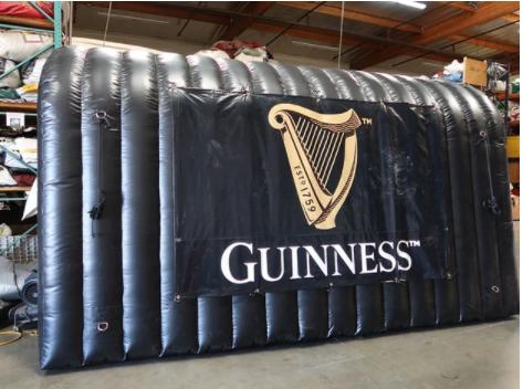 2023 New Custom Inflatable Helmet Tunnel Team Crumbl Cookies