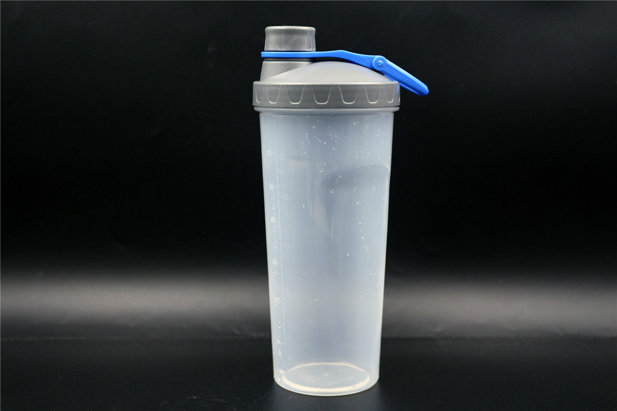 700ml sports protein shaker drinking water bottle with strainer for fitness