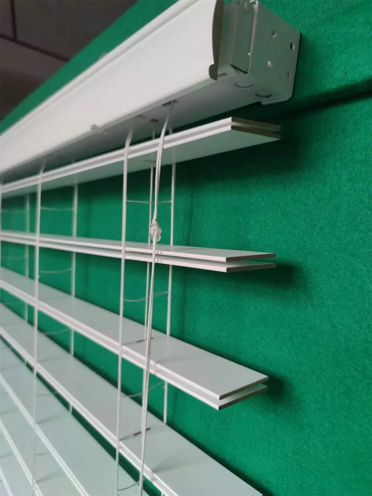 Good Price 50mm Slat High Profile Wand Cordless Wood Blinds