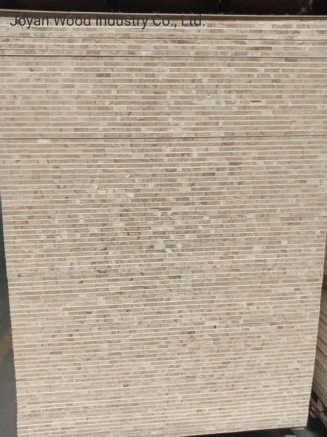 Embossed Melamined Block Board with Falcata Core/Poplar Core/Pine Wood Core