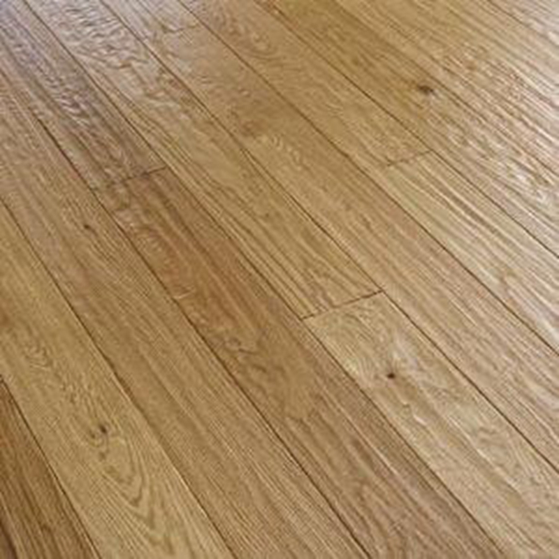 Handscraped UV Lacquer Engineered Oak Wood Flooring