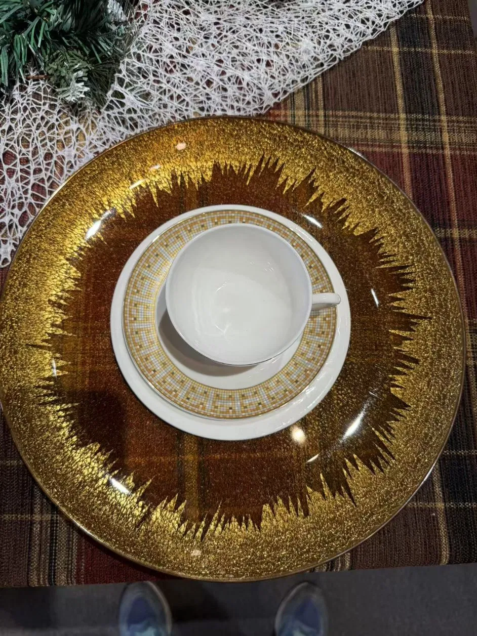 Quality Guaranteed Catering Standard Hotel Supply Elegant Plastic Charger Plate