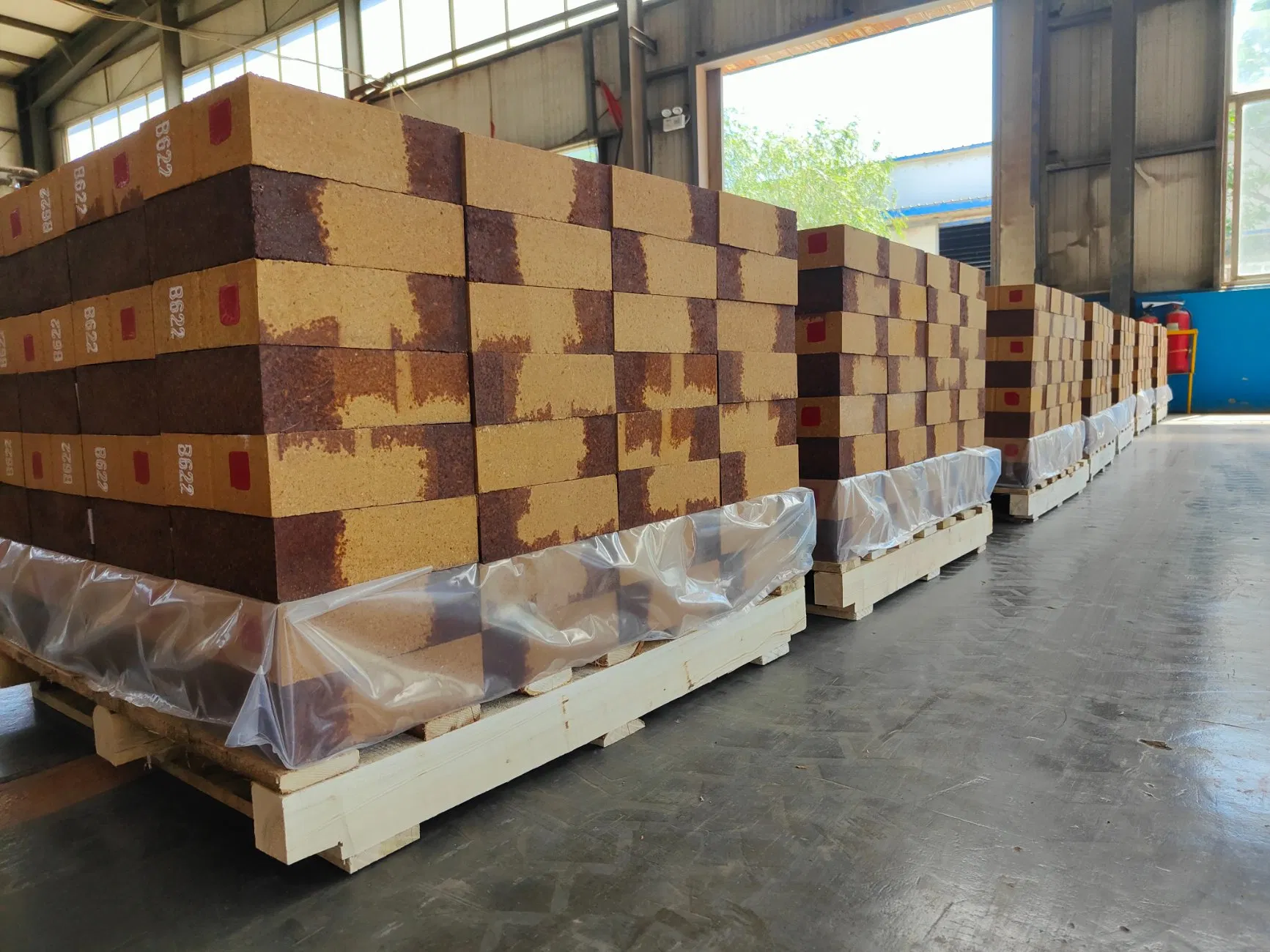 Огнеупорный кирпич магнезитовый MLJ88FH