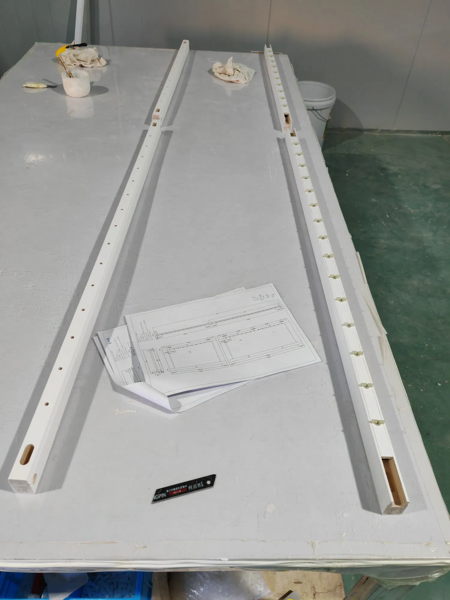 Factory Price Plantation Shutters Wood Louvered Windows Shutter Simple Style Wooden and PVC Shutters for Interior Window Decoration