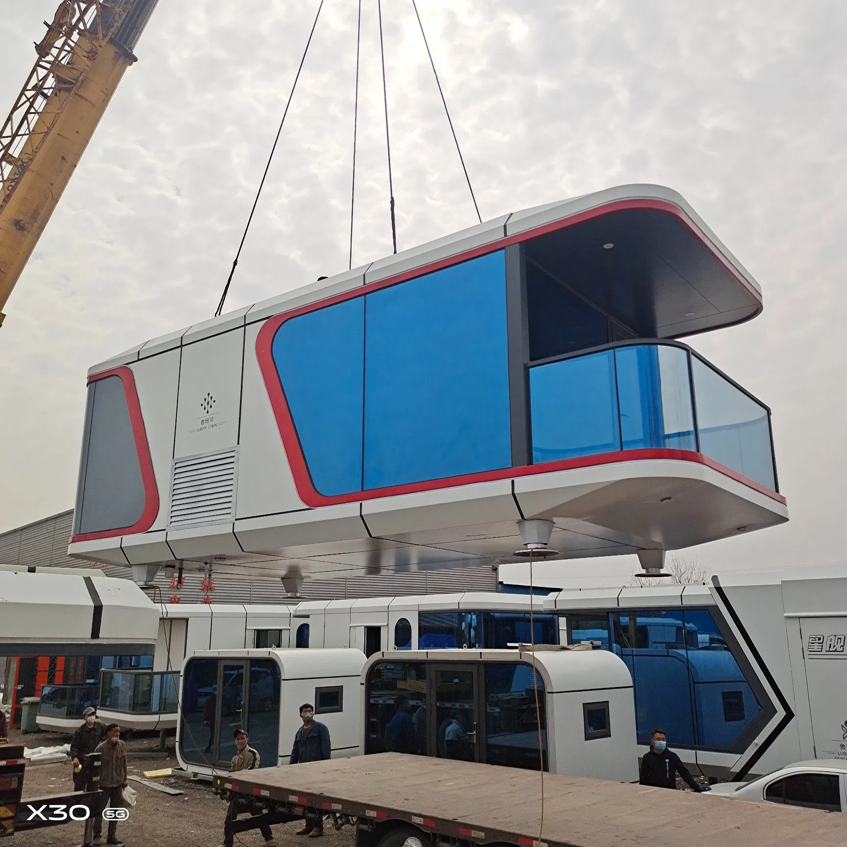 Luban Luxury Tiny Apple Cabin Beach Mobile Modular Space Capsule House Prefabricated Homes for Australia