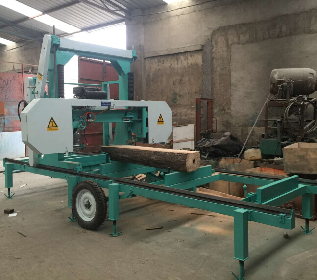 Ленточная пила по дереву горизонтальная портативная