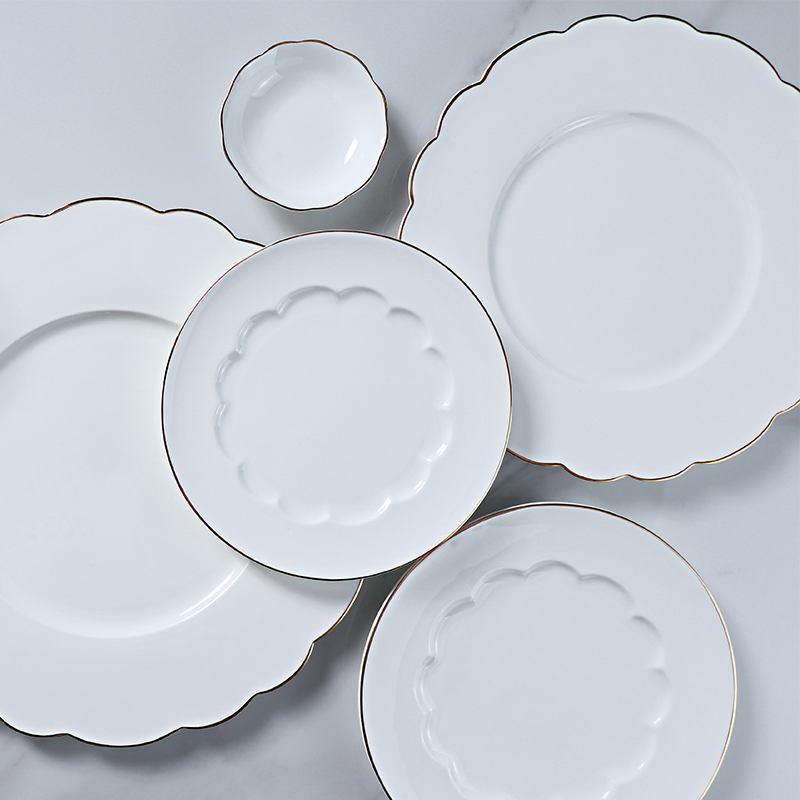 Фарфоровая чашка с блюдцем Bone China