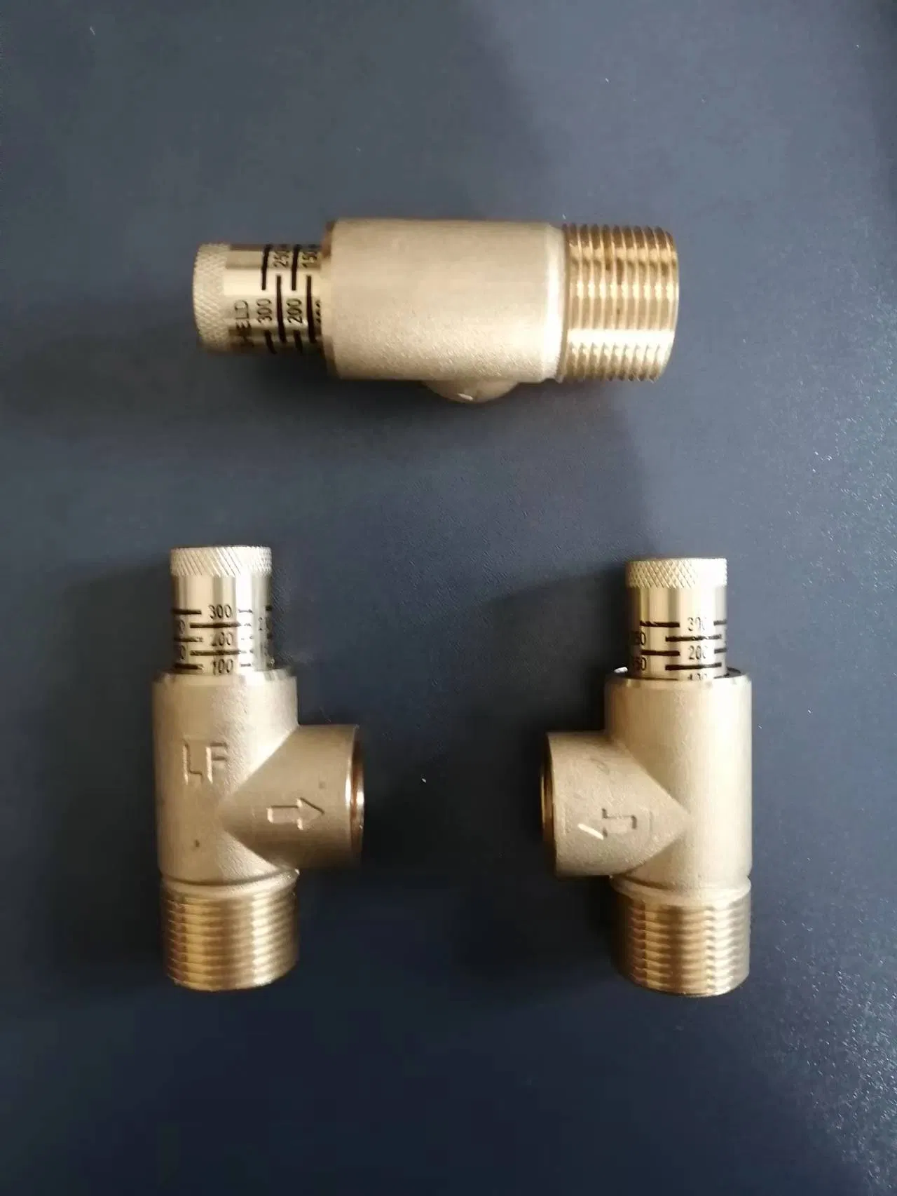 Предохранительный клапан 1/2" с регулировкой