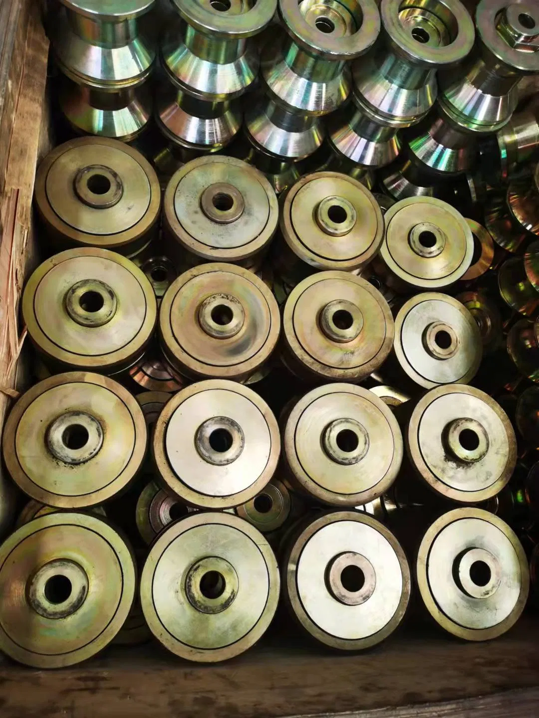 New Construction Machinery Parts Guide Roller Counter Roller Passenger Hoist Elevator Pinion Parts for Elevator Construction