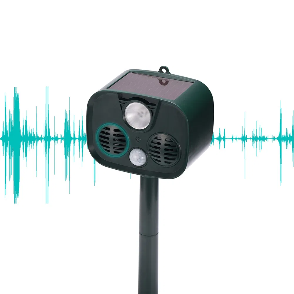 Outdoor Solar Lights Solar Animal Repeller Motion Sensor Against Deer, Skunk, Dog, Opossum, Cats, Squirrels, Birds