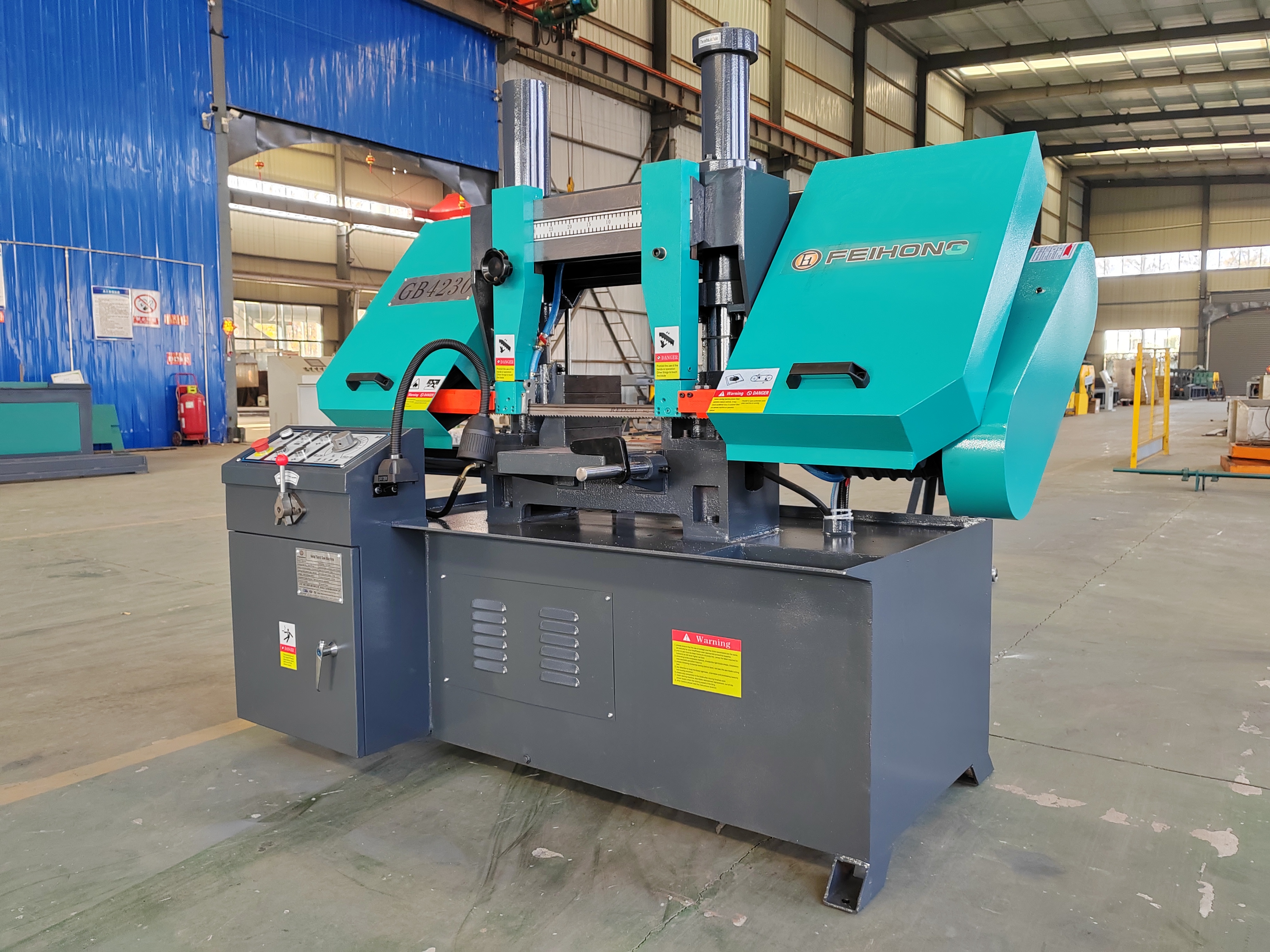 Ленточная пила полуавтоматическая 300 мм универсальная