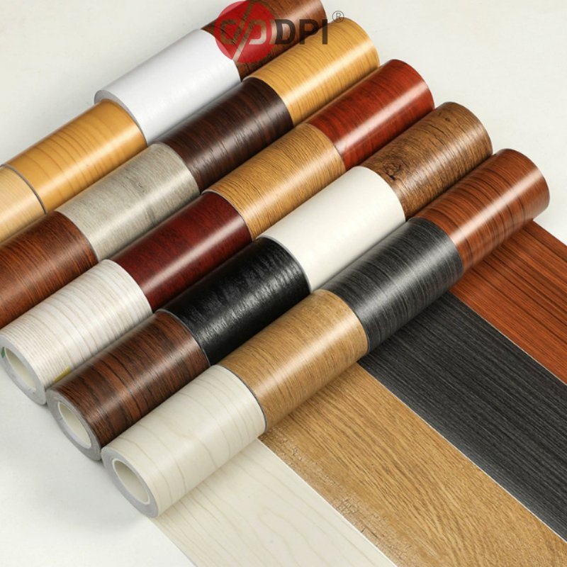 Плёнка с текстурой орехового дерева